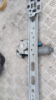 Mercedes 163 ml підйомник скло правий задній Ціна, фото thumb