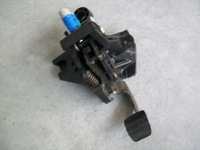 фото thumb №1, Педаль зчеплення 465033911r vivaro trafic iii 2014-2024