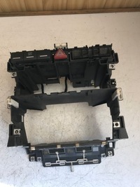 фото thumb №2, Рамка радио каркас audi a3 8p0858005b