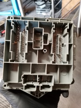 фото thumb №4, Коробка предохранителей alfa romeo gt 1.9 jtd 51742420