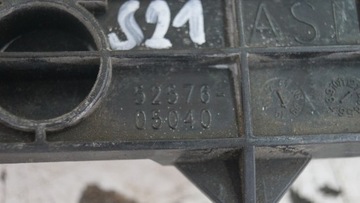 фото thumb №7, Ползун бампера зад toyota avensis t27 52576-05040