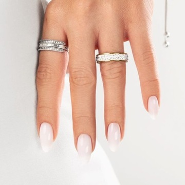 Многофункциональная гибридная база Mega Base Hard&Long Nails Milky White 15 мл Vi
