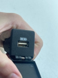 фото thumb №4, Роз'єм usb оригінальний номер jaguar land rover jpla19010ca