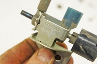 фото thumb №5, Sx179 toyota corolla e21 xii 1.6i клапан вакуумa 90910-12281