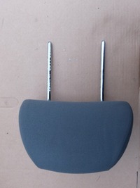 фото thumb №1, Підголівник правий перед seat ibiza iii 6l 3d