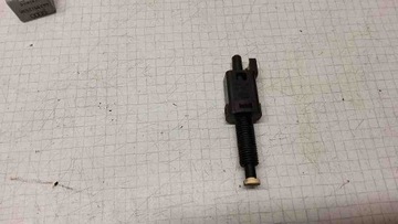 фото thumb №7, Датчик педаль сцепления audi a4 8d2, b5 811907343b 1.9l дизель 1998