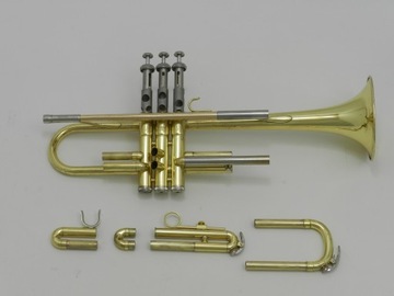 Труба Yamaha YTR-2320 Bb, сделано в Японии DR24-085