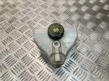 фото thumb №1, Бак рідини гальмівного mercedes w205 2.2 cdi