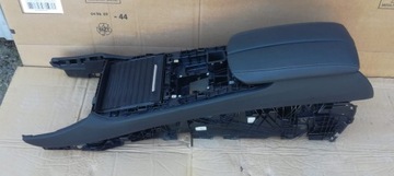 фото thumb №8, Bmw x5 f15 x6 f16 подлокотник туннель чёрная кожа идеальное состояние 9252117 9252118