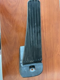 фото thumb №1, Volvo xc60 ii педаль газа 32289124