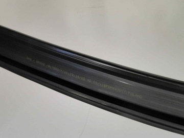 фото thumb №10, Mercedes c w205 205 прокладка стёкла левый перед