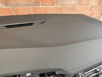 фото thumb №6, Bmw 2 active tourer u06 оригінальна консоль панель роздавальна шкіра чорна