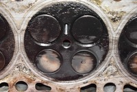 фото thumb №11, Головка двигуна 31104738-002 volvo s60 1 i 2.4 d d5 163 km 00-04