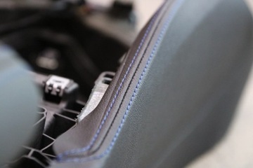 фото thumb №10, Bmw g30 g31 g32 тунель середній підлокітник чорний синя nić європа