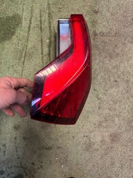 фото thumb №4, Лампа ліва зад skoda kamiq 658945095l