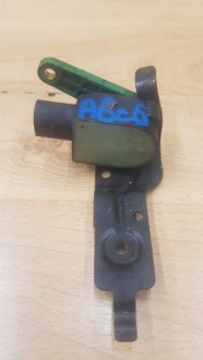 фото thumb №1, Датчик вирівнювання світла audi a6 c6 lift