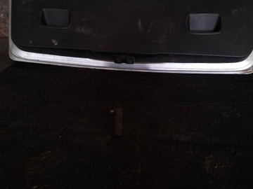 фото thumb №14, Кришка багажника + лампи volkswagen golf iv hb 5d la7w