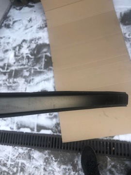 фото thumb №5, Honda cr-v 19- планка скла лобовий ліва