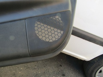 фото thumb №8, 7 mercedes w203 sport купе оббивка двері права передня