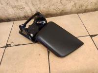 фото thumb №1, Підлокітник volvo v60 ii 2 18-r eu