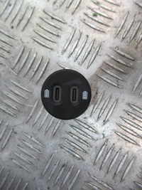 фото thumb №1, Macan lift port usb панель 95b035252g