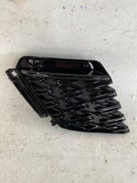 фото thumb №1, Lexus rx v 23- f sport решётка правая бампер задний задняя 52161-48030