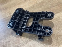 фото thumb №2, Кронштейн кронштейн консоли range rover discovery sport l550 оригинальный номер fk72-048b38-a