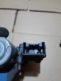 фото thumb №8, Audi q7 4l моторчик люк панорама 4l0959591a