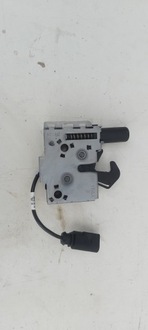 фото thumb №1, Audi a4 b9 8w0823509d замок капота