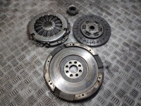 фото thumb №1, Сцепление диск прижим подшипник колесо маховик corolla verso i 2.0 d4d