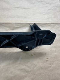 фото thumb №8, Audi a3 8p sportback ползун бампера зад 8p4807861a