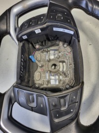 фото thumb №7, Руль кожаный многофункциональная citroen c4 grand picasso ii 96777869zd