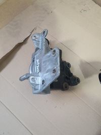 фото thumb №1, Кронштейн кронштейн 2.0 dci koleos ii