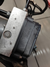 фото thumb №11, Jaguar xf ii x260 3.0d насос гальмівна abs блок керування роз'єми оригінал