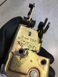 фото thumb №6, Замок дверь правый перед vw t4 701837016e