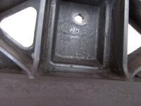 фото thumb №6, Audi q7 4l 2007r. направляющая бампера средний задняя 4l0807329