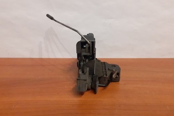 фото thumb №9, Замок правих передніх двері audi 100 5000 2027204435 2002