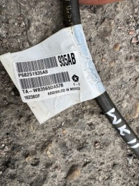 фото thumb №3, Jeep grand cherokee wk 2 ii lift 16r- клемма минусовая