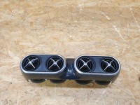 фото thumb №1, Mercedes x-klasa w470 решётка обдув средняя