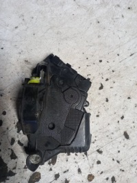 фото thumb №1, Замок дверь передний левый перед toyota yaris ii