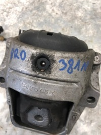 фото thumb №7, Кронштейн подушка двигуна audi q5 8r0199381n