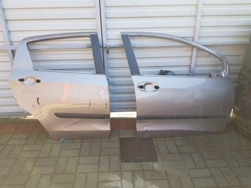 фото thumb №1, Дверь правые правые зад задние toyota yaris iii 3 r