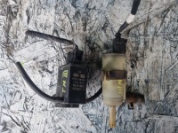 фото thumb №1, Hyundai tucson iii 15-20 помпа омывателя+ помпа ксеноновых