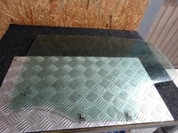 фото thumb №1, Peugeot 207 стекло дверь левый задняя hb 3дверная