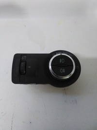 фото thumb №1, 5843 opel insignia панель света 13268698