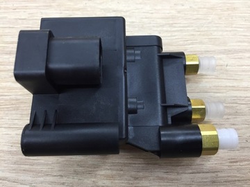 фото thumb №3, Клапан розподільник airmatic do r w251 v251 clk w209 sprinter 3.5-t автобус w906