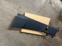 фото thumb №1, Citroen c4 iii e-c4 21- захист обшивка стійка ліва 98334468zd