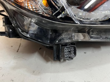 фото thumb №9, Mazda 2 iii лампа правая полный led идеальная