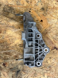 фото thumb №1, Jeep grand cherokee wk2 3.0 crd кронштейн кронштейн egr