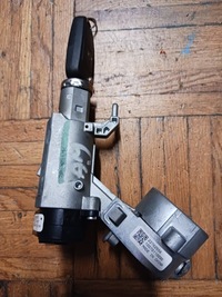 фото thumb №1, Замок зажигания opel astra j 09-15 22762556 з ключом